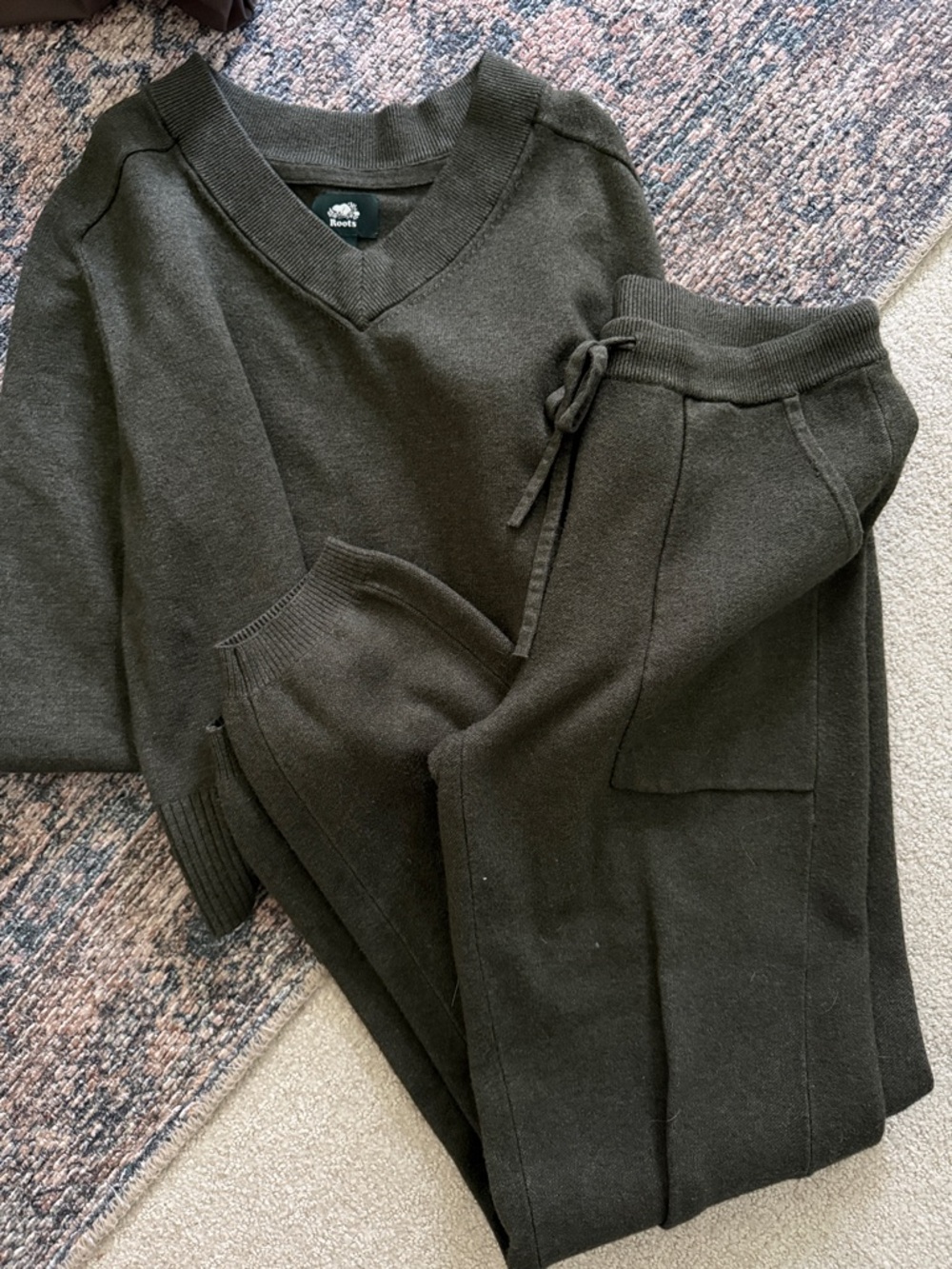 Roots (Canadian brand) matching set